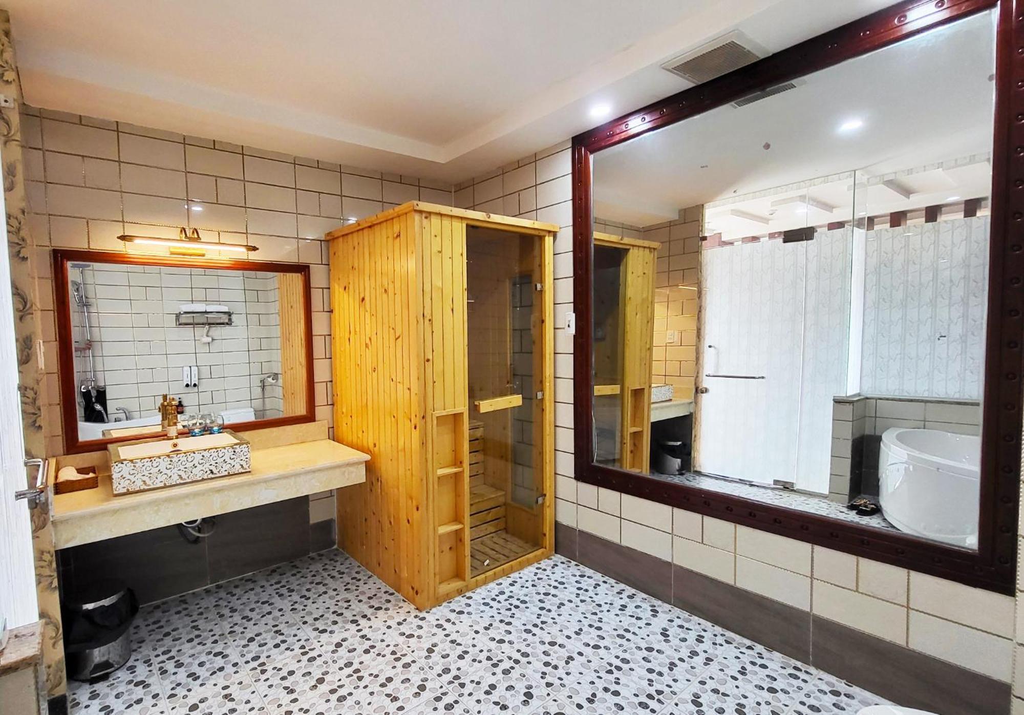 Khách Sạn Hoàng Sơn Can Tho Exterior foto
